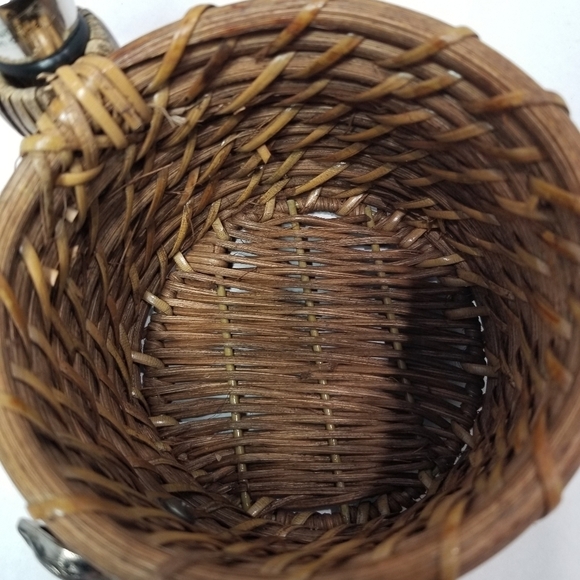 Rattan Wine Bottle Holder & Bird Stopper Basket Weave Unique Gift - Picture 6 of 12